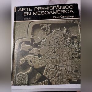 EN MESOAMERICA by Paul Gendrop - Black & Gold Hardcover
